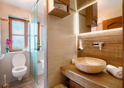 Modernes Bad_Fewo Alpenaster_Haus Werdenfels in Mittenwald